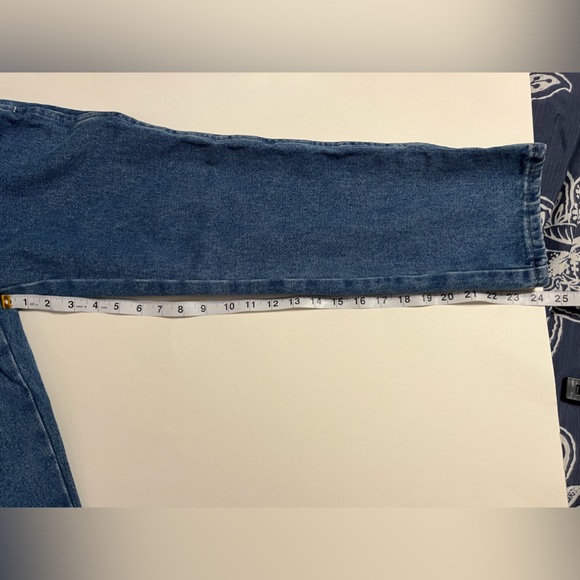 NWT Wrangler Rustler Utility boy’s jeans - Picture 4 of 9